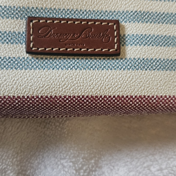 Brand New W Tags Dooney & Bourke Westerly Tech Wristlet Clutch Wallet Purse - Picture 5 of 7